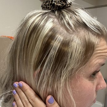 V Salon Spa - How I left the salon after highlighted - Hair Salons Near Me - Houston, Texas V Salon Spa - How I left the salon after highlighted - Hair Salons Near Me - Houston, Texas