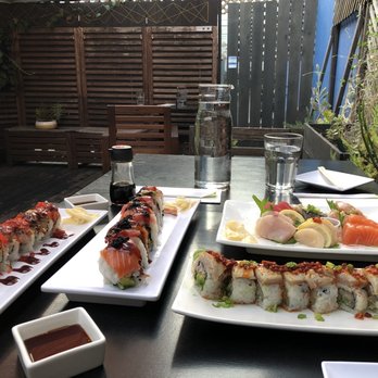 Moshi Moshi - Dinner on their beautiful outdoor garden patio! - Sushi Bars Near Me - San Francisco, California