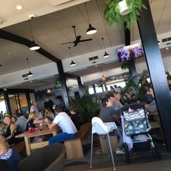 Cronulla RSL Memorial Club - Looks busy !!! ...... and fun !!