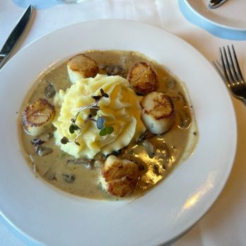 Shadowbrook - Scallops Pan-Seared Sea Scallops - American Near Me - Capitola, California Shadowbrook - Scallops Pan-Seared Sea Scallops - American Near Me - Capitola, California