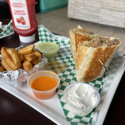 Vicki’s Tacos - Burrito asada