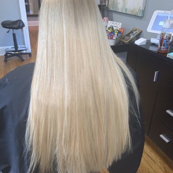 Sheena - Hair Salons Near Me - Bristol, Tennessee Sheena - Hair Salons Near Me - Bristol, Tennessee