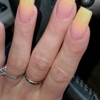 Lavish Nail Lounge - Nail Technicians Near Me - Sarasota, Florida