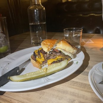 Au Cheval - Double Cheeseburger - Bars Near Me - Chicago, Illinois Au Cheval - Double Cheeseburger - Bars Near Me - Chicago, Illinois