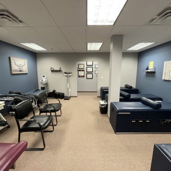Foothills Chiropractic - Therapy Room with Roller Tables, Decompression and Muscle Stim. - Chiropractors Near Me - Cave Creek, Arizona