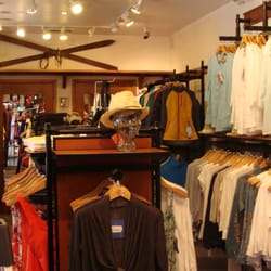 Base Mountain Sports - Base Mountain Sports has a great selection of retail goods including casual wear.