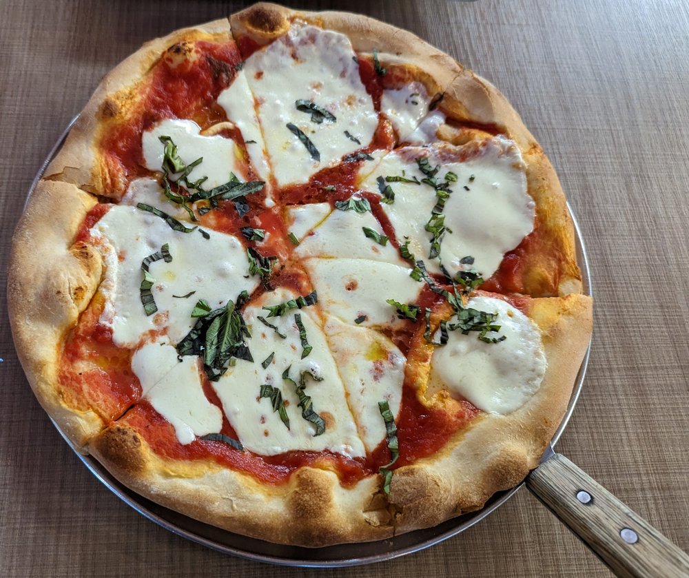 Fortunato's Authentic Pizzeria & Restaurant Logo