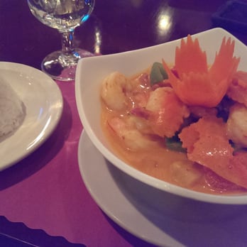 Thai Basil - Shrimp pineapple red curry - Thai Near Me - Ithaca, New York