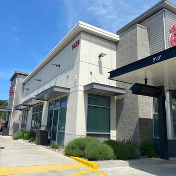 Chick-fil-A - Side profile of building! - Fast Food Near Me - Lakewood, Washington