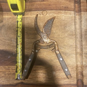 Hower's Shears - Rusty "Before" picture - Knife Sharpening Near Me