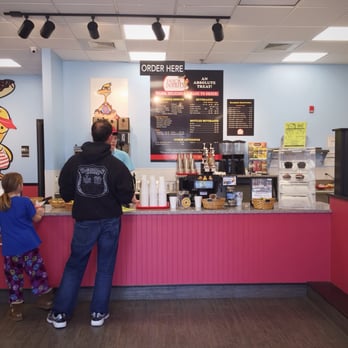 Duck Donuts - Front counter and view upon entering. - Donuts Near Me - Middletown Township, New Jersey