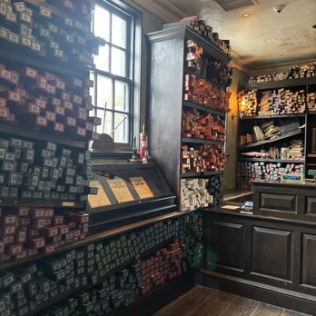 Ollivanders at Universal Studios Hollywood - Amusement Parks Near Me - Universal City, California Ollivanders at Universal Studios Hollywood - Amusement Parks Near Me - Universal City, California