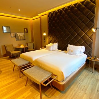Círculo Gran Vía - Bedroom by Jeremiah Christopher - Hotels Near Me - Madrid, M