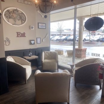 Empire Bagels - Great little couch, set up to enjoy your coffee - Breakfast & Brunch Near Me - Carmel Hamlet, New York