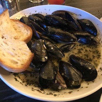 The Edison Pub and Eatery - Mussels - Pubs Near Me - Cedar Rapids, Iowa The Edison Pub and Eatery - Mussels - Pubs Near Me - Cedar Rapids, Iowa