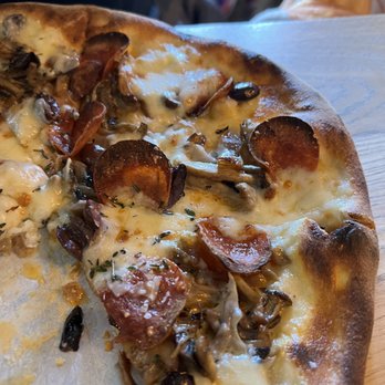 Old Town Tap - Pizza Near Me - Truckee, California