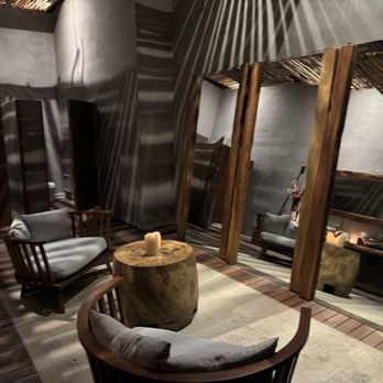 Taboo Cancun - Lady's bathroom - Mediterranean Near Me - Cancún, ROO