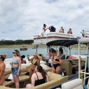 Island Pontoon Rentals - Boating Near Me Island Pontoon Rentals - Boating Near Me