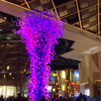 Mohegan Sun - Chihuli glass amazing - Hotels Near Me - Uncasville, Connecticut Mohegan Sun - Chihuli glass amazing - Hotels Near Me - Uncasville, Connecticut