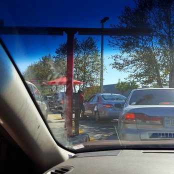 Chick-fil-A - Taking orders, accepting payment & handing out orders--all outside. Very efficient! - Fast Food Near Me - Ocala, Florida