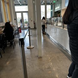 sweetgreen - Healthy Salads, Wraps, and Bowls - Line and seating
