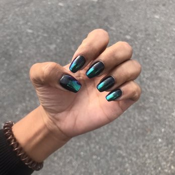 Oscar Nails Salon2 - Chrome nails - Nail Salons Near Me - Bayside, New York