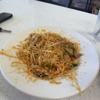 Garden Thai Rialto - Pad Thai with pork - Thai Near Me - Rialto, California Garden Thai Rialto - Pad Thai with pork - Thai Near Me - Rialto, California