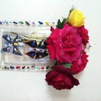 Aran's Art Studio - butterfly wall vase - Art Classes Near Me - Castro Valley, California Aran's Art Studio - butterfly wall vase - Art Classes Near Me - Castro Valley, California