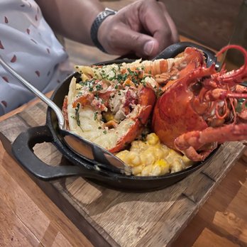 Yardbird - Lobster Mac & Cheese - Southern Near Me - Los Angeles, California Yardbird - Lobster Mac & Cheese - Southern Near Me - Los Angeles, California