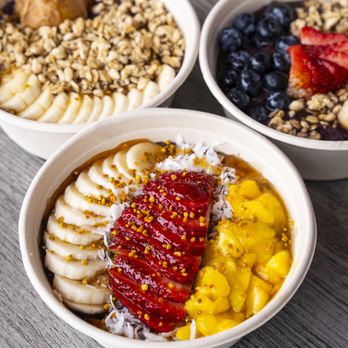 Robeks Fresh Juices & Smoothies - Juice Bars & Smoothies Near Me - Temecula, California
