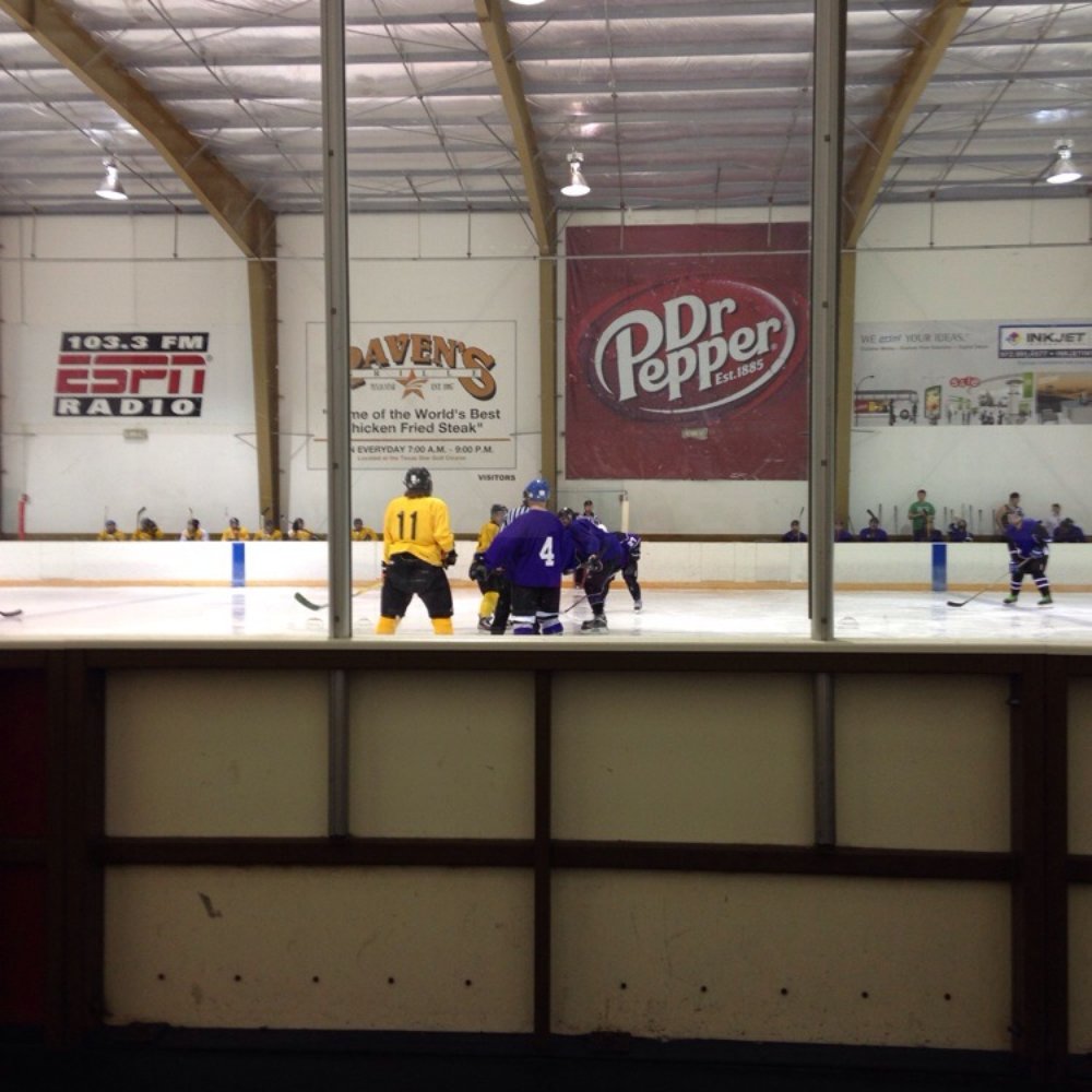 Hockey Game!