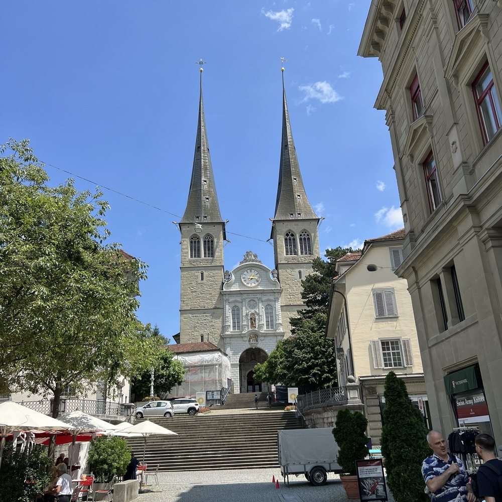 Hofkirche St. Leodegar - Steps to hike over - Churches Near Me - Luzern, LU