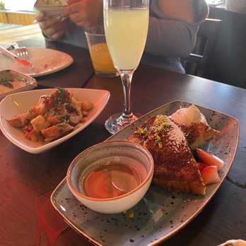 Agora DC - Mediterranean Near Me - Washington, DC, District of Columbia