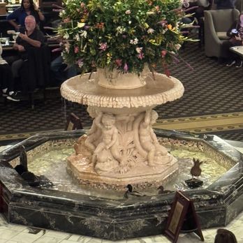 The Peabody Memphis - Ducks - Hotels Near Me - Memphis, Tennessee