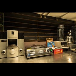 Off Da' Hookah - This place has shisha vac, which cleans the hookahs and also starts them up