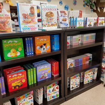 Itty Bitty Piggies - Books for all ages - Baby Gear & Furniture Near Me - Cedarburg, Wisconsin