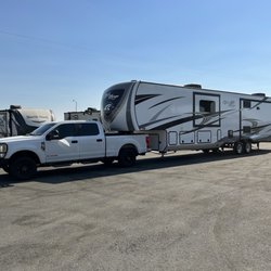 Discover RV - 2022 Highland Ridge Open range 379FBS