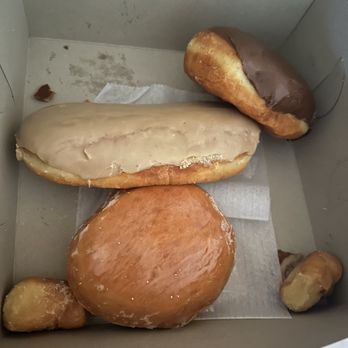 Rose Donuts - Boston Creme, Maple Bar and Jelly Filled - Coffee & Tea Near Me - San Diego, California Rose Donuts - Boston Creme, Maple Bar and Jelly Filled - Coffee & Tea Near Me - San Diego, California