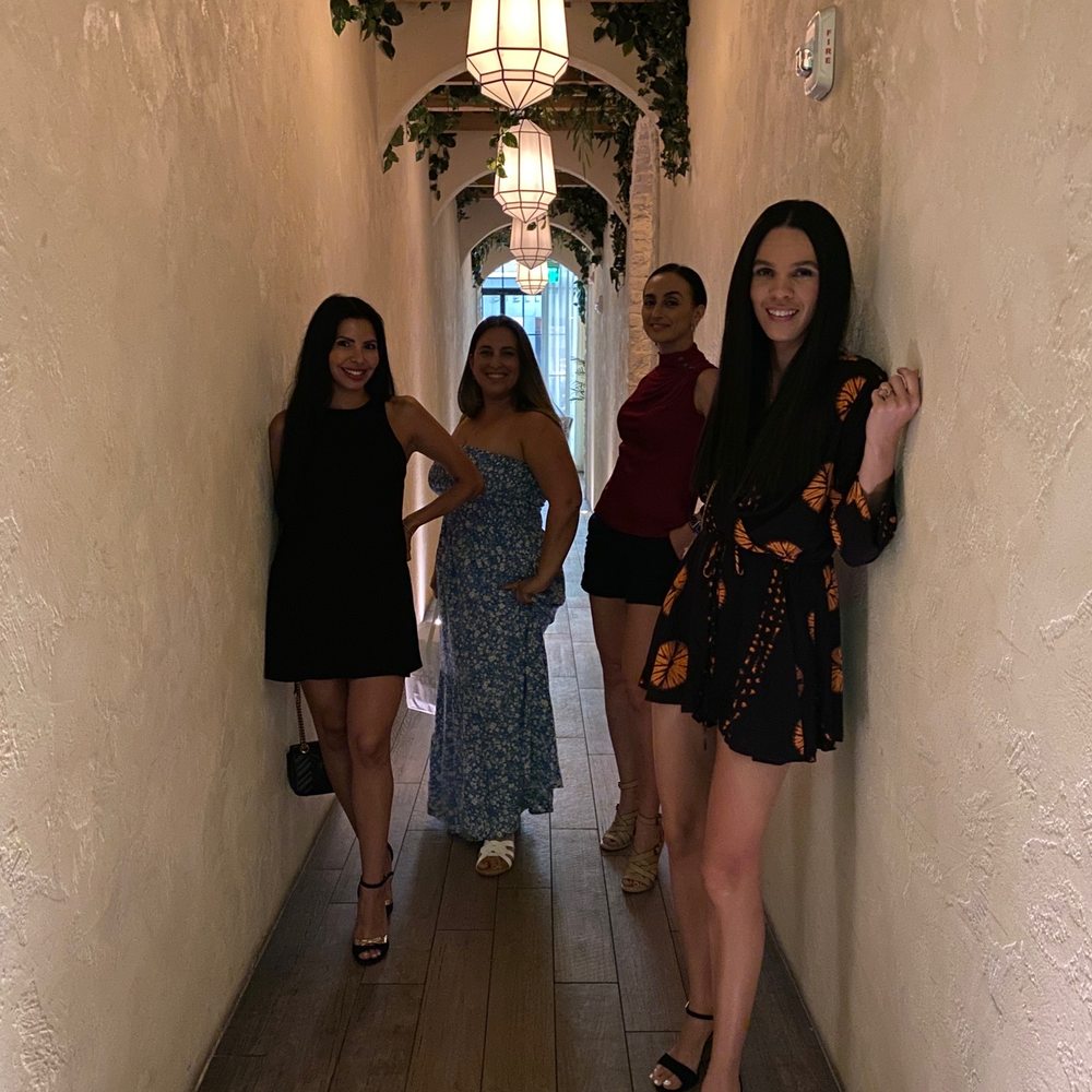 Aba Miami - Bal Harbour - Instagram worthy hallway at entrance - Mediterranean Near Me - Bal Harbour, Florida Aba Miami - Bal Harbour - Instagram worthy hallway at entrance - Mediterranean Near Me - Bal Harbour, Florida