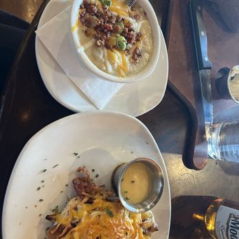 Outback Steakhouse - Steakhouses Near Me - Aurora, Colorado