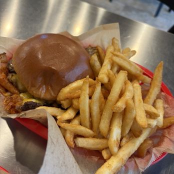 Good Buns - double smash with fries (ig: @justjewelvibes) - Burgers Near Me - Buena Park, California Good Buns - double smash with fries (ig: @justjewelvibes) - Burgers Near Me - Buena Park, California