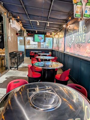 The One Jokbal 더 원 족발 by null