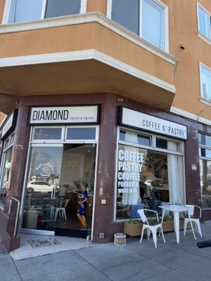 Diamond Coffee N’ Pastry by null