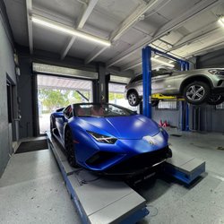 305 Mechanic Shop