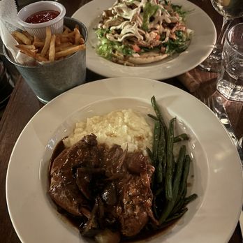 Barbès Restaurant - Coq a vin and Chicken Shawarma - French Near Me - Hoboken, New Jersey