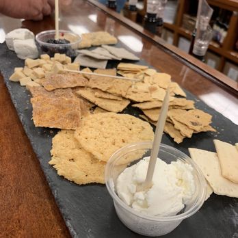 Adirondack Winery - Happy Snacker - Beer, Wine & Spirits Near Me - Lake George, New York