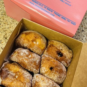 Leonard's Pearlridge Malasada Mobile - Got my favorite haupia filled and chocolate - Desserts Near Me - Aiea, Hawaii