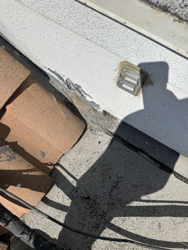 Slide of Tectum Roofing