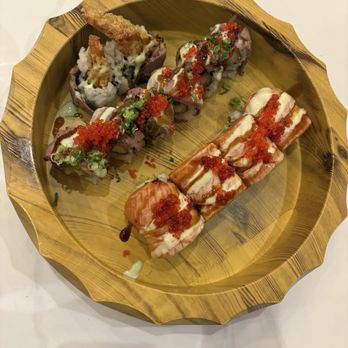 Sushi Loop - Sushi Bars Near Me - Chicago, Illinois