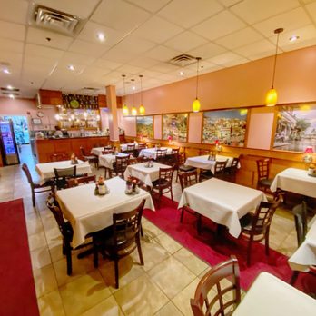 Noodles Pho U - the interior of a restaurant - Vietnamese Near Me - Naperville, Illinois